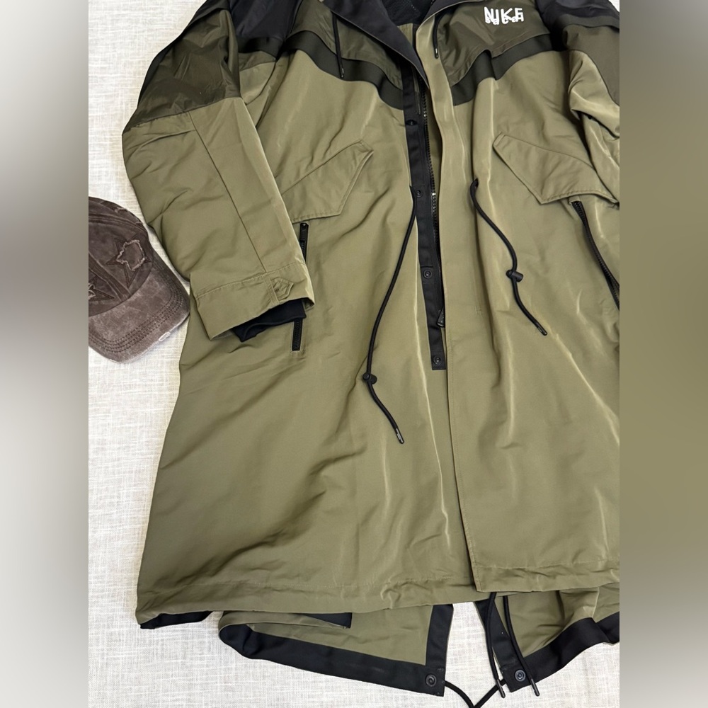 SG Trench Coat Jacket x Sacai by Nike - Picture 6 of 9